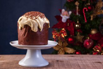 panettone con crema alla nocciola