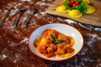 Ravioli pomodoro e basilico