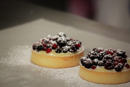 Crostata crema e frutti di bosco